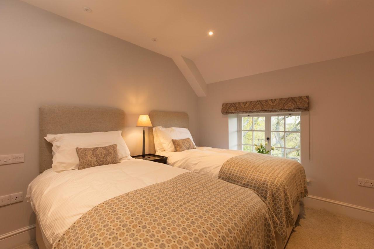 Farlam Hall Hotel & Restaurant แบรมพ์ตัน ภายนอก รูปภาพ